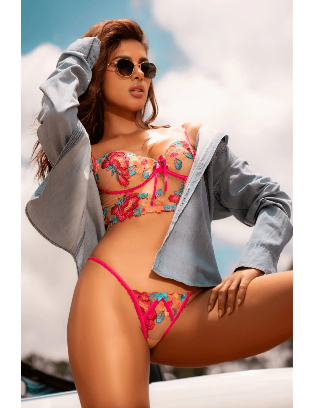 Ensemble 2 pièces brodé rose et bleu, bustier et string - MAL8926SEGA Mapalé 